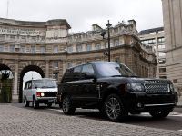 Range Rover Autobiography Black 40th Anniversary Limited Edition (2011) - picture 11 of 22