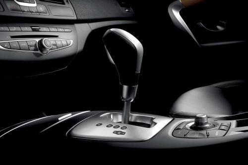 Renault Laguna Hatch GT Line (2011) - picture 1 of 25