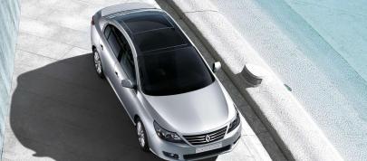 Renault Latitude (2011) - picture 4 of 14