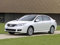 Renault Latitude (2011) - picture 5 of 14