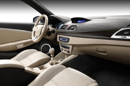 Renault Megane Coupe-Cabriolet (2011) - picture 8 of 15