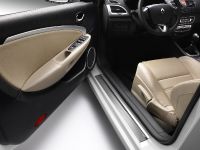 Renault Megane Coupe-Cabriolet (2011) - picture 11 of 15