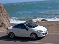 Renault Megane Coupe-Cabriolet (2011) - picture 4 of 15