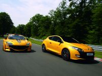 Renault Megane Renaultsport 265 Trophy (2011) - picture 2 of 8