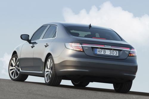 Saab 9-5 (2011) - picture 1 of 10