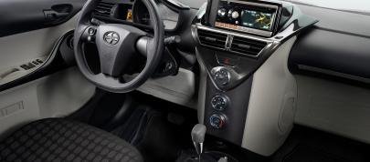 Scion iQ (2011) - picture 4 of 20