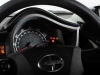 Scion iQ (2011) - picture 10 of 20