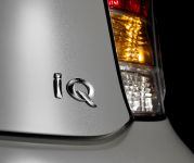 Scion iQ (2011) - picture 6 of 20