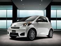 Scion iQ (2011) - picture 1 of 20