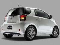 Scion iQ (2011) - picture 2 of 20