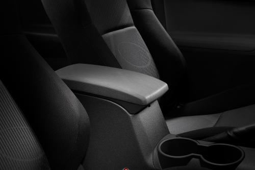 Scion tC (2011) - picture 8 of 20