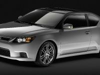 Scion tC (2011) - picture 2 of 20