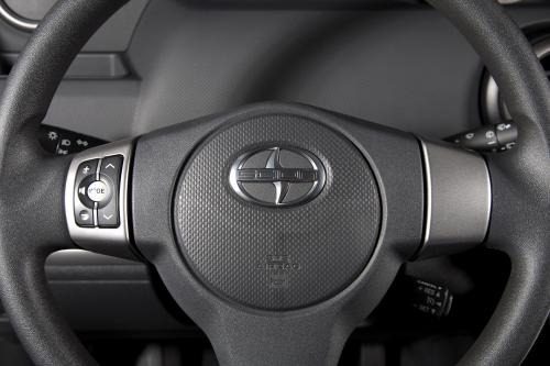 Scion xB (2011) - picture 33 of 36