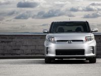 Scion xB (2011) - picture 8 of 36