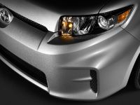 Scion xB (2011) - picture 13 of 36