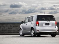 Scion xB (2011) - picture 7 of 36