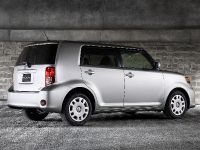 Scion xB (2011) - picture 27 of 36