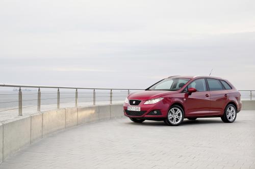 SEAT Ibiza ST (2011) - picture 32 of 76