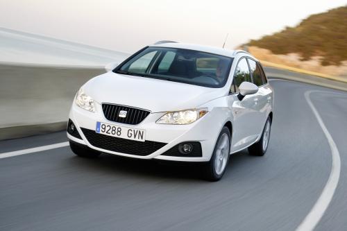 SEAT Ibiza ST (2011) - picture 40 of 76