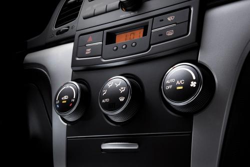 Ssang Yong Korando (2011) - picture 9 of 9