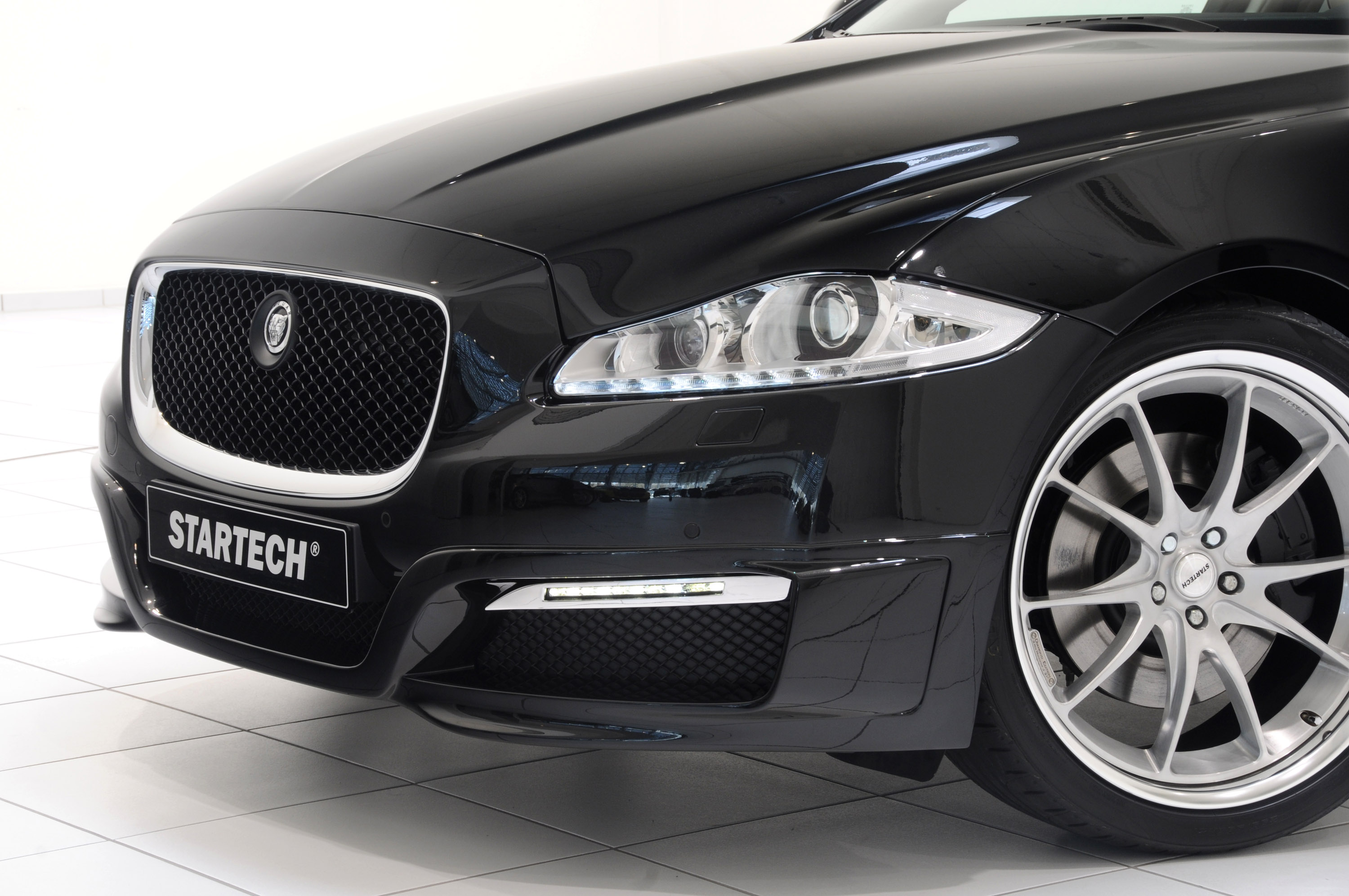 STARTECH Jaguar XJ