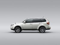 Subaru Forester tS (2011) - picture 8 of 31