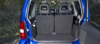 Suzuki Jimny SZ4 (2011) - picture 12 of 15