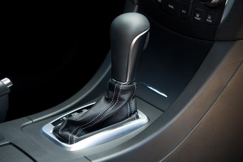 Suzuki Kizashi Sport (2011) - picture 8 of 20