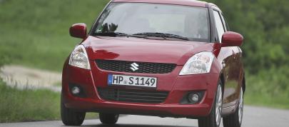 Suzuki Swift (2011) - picture 4 of 8