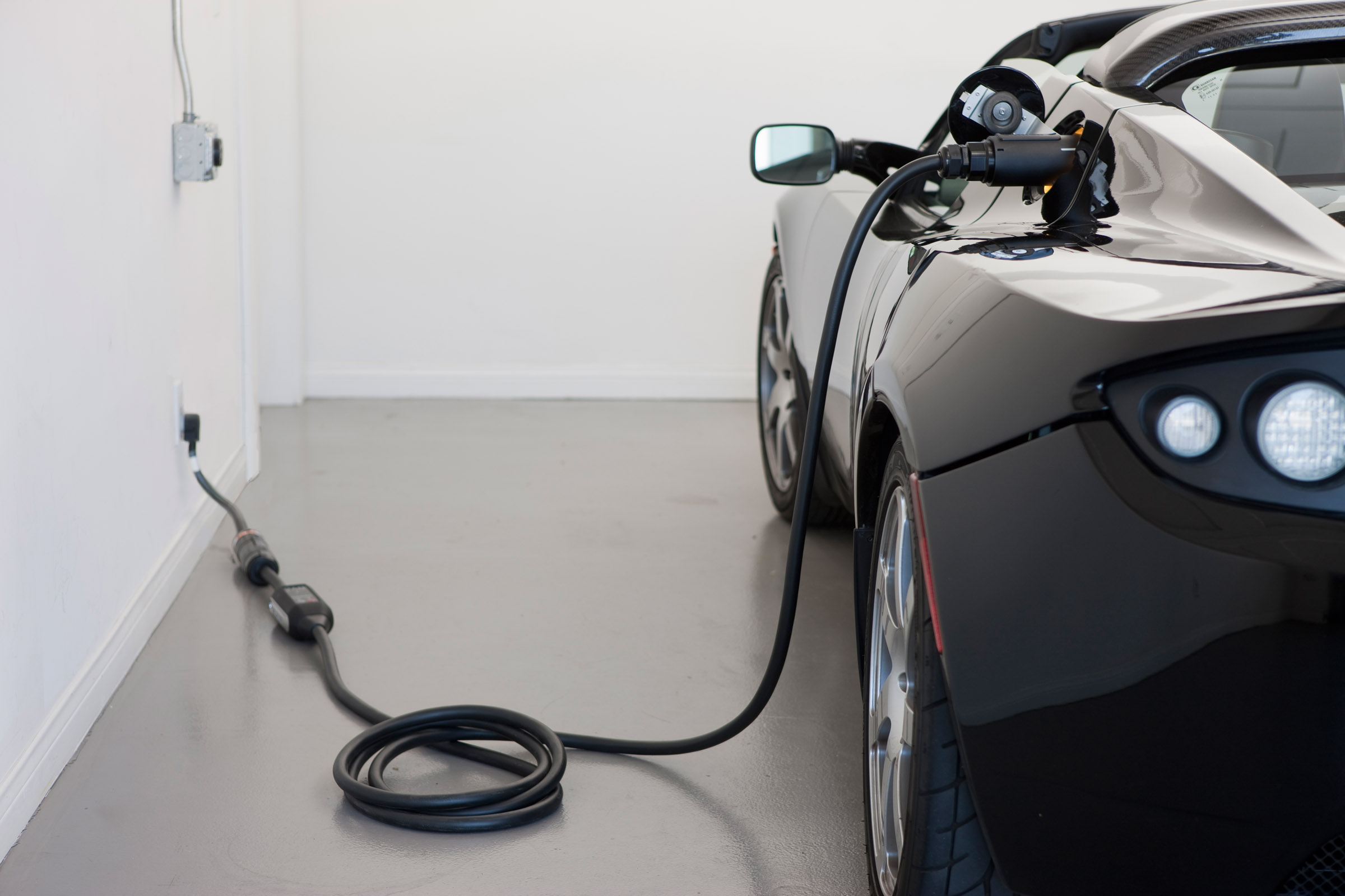 How Often Do Electric Cars Need To Be Charged