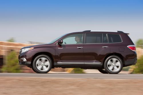 Toyota Highlander (2011) - picture 9 of 48