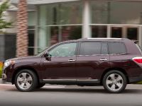 Toyota Highlander (2011) - picture 5 of 48