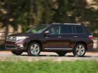 Toyota Highlander (2011) - picture 6 of 48