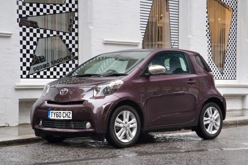 Toyota iQ (2011) - picture 1 of 7