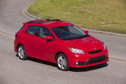Toyota Matrix (2011) - picture 8 of 19