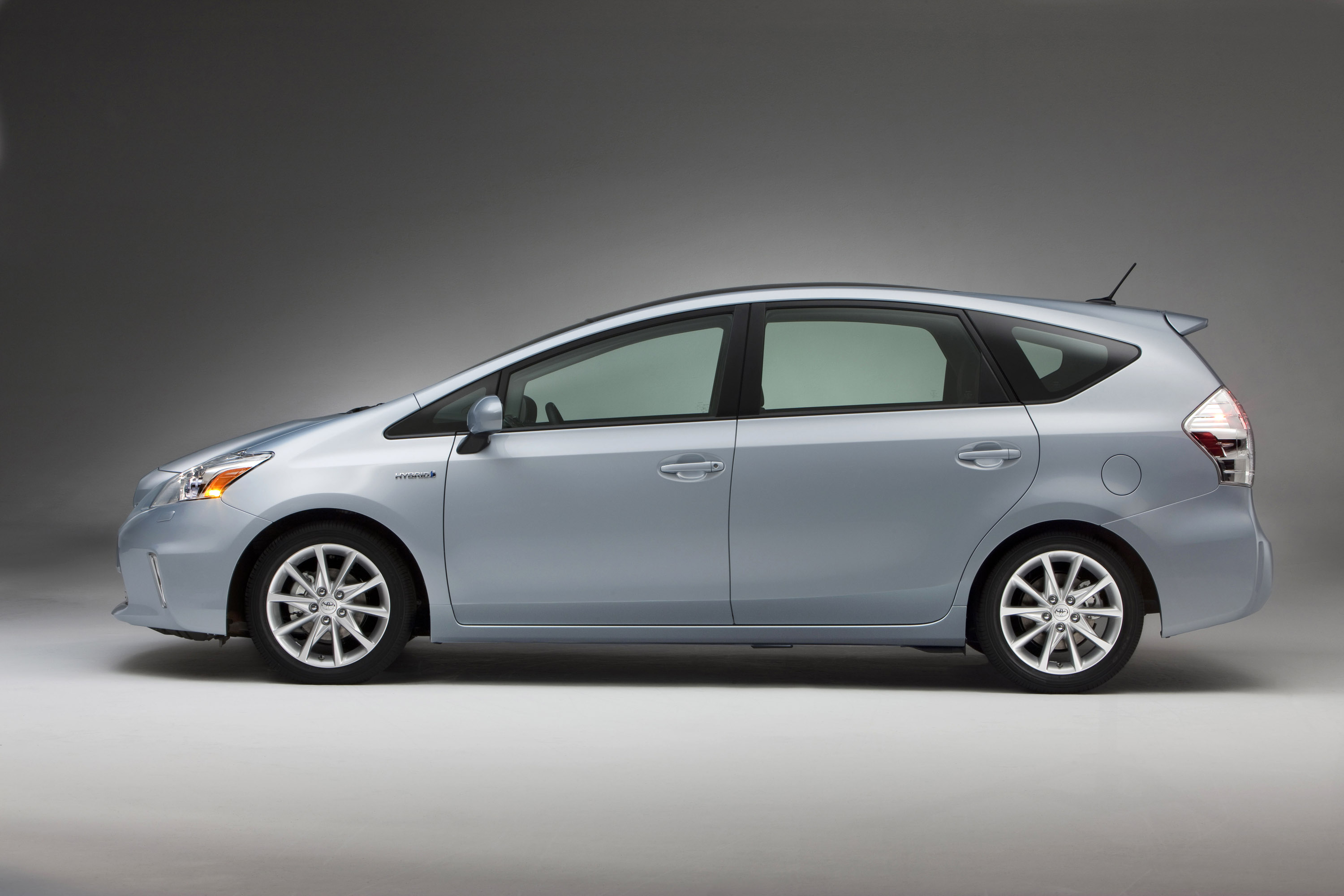 Toyota Prius V