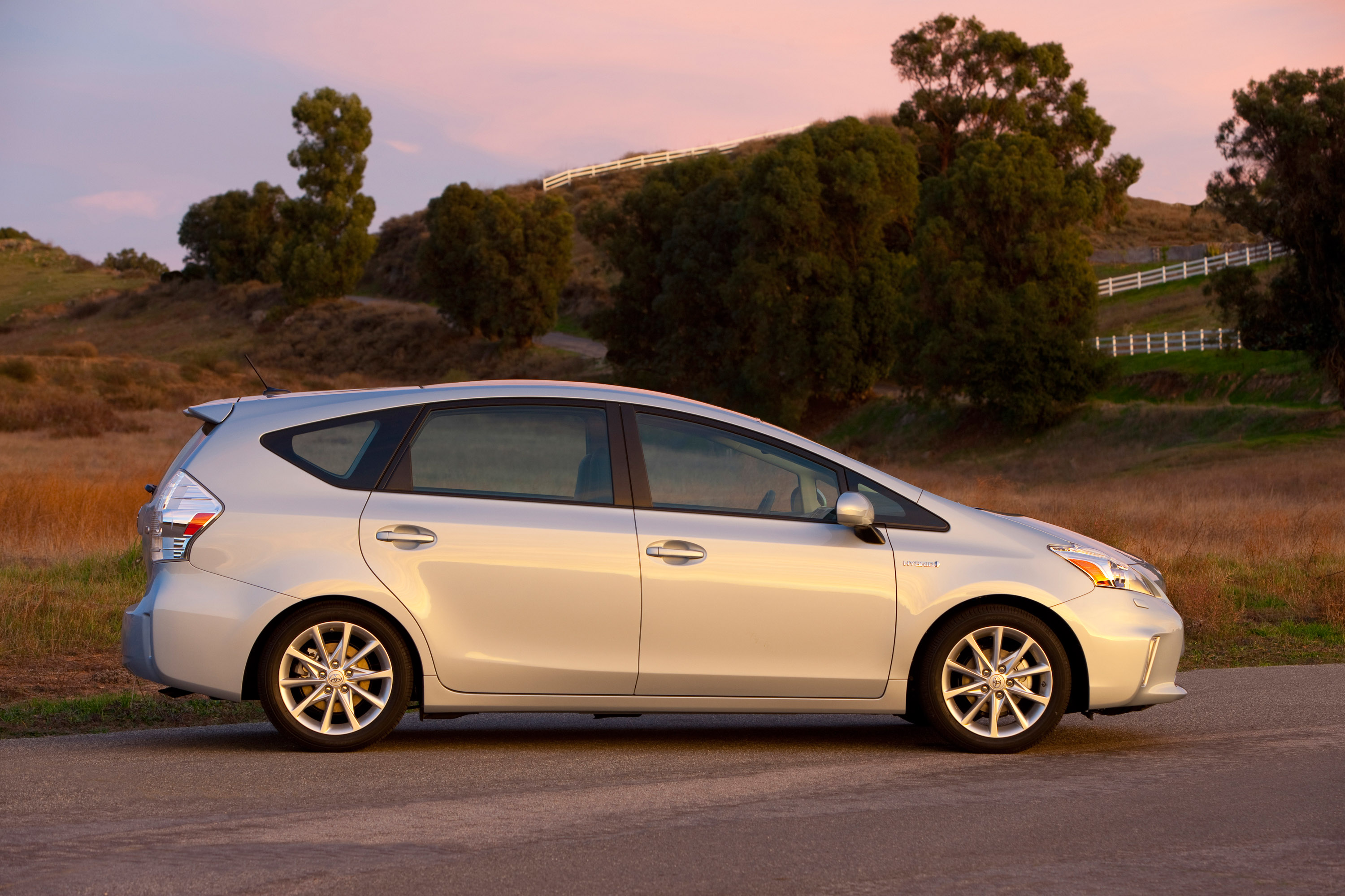 Toyota Prius V