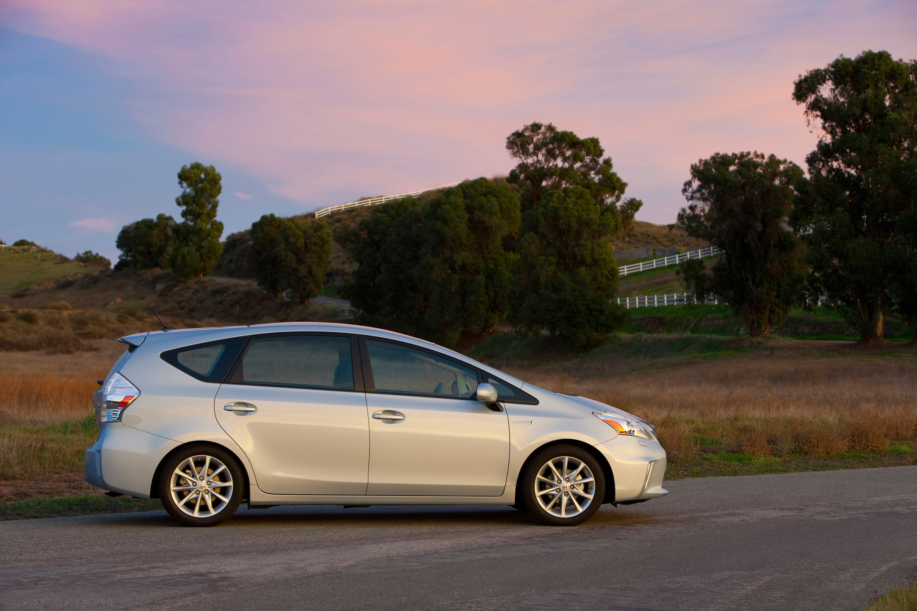 Toyota Prius V