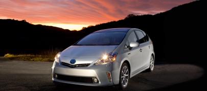 Toyota Prius V (2011) - picture 7 of 73