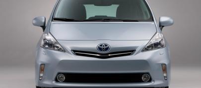 Toyota Prius V (2011) - picture 15 of 73