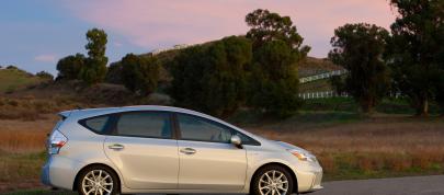 Toyota Prius V (2011) - picture 20 of 73