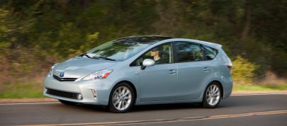 Toyota Prius V (2011) - picture 28 of 73