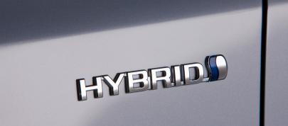 Toyota Prius V (2011) - picture 39 of 73