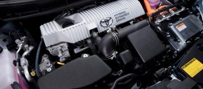 Toyota Prius V (2011) - picture 55 of 73