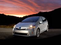 Toyota Prius v (2011) - picture 7 of 73