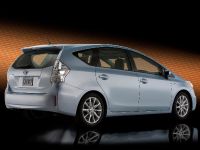 Toyota Prius v (2011)