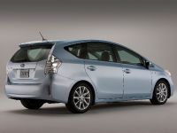 Toyota Prius v (2011)
