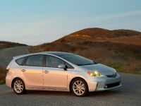Toyota Prius V (2011) - picture 21 of 73