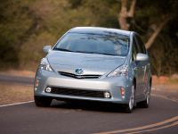 Toyota Prius v (2011)