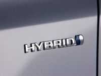 Toyota Prius v (2011)